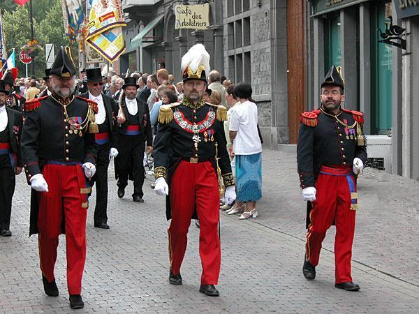 L'empereur Alain Woolf et les aides de camp Paul Lambert et Andr� Verjans