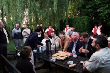 Le R�veil des Francs Arquebusiers par l'harmonie Ste C�cile d'Eben en juillet 2005 chez Alain Woolf empereur