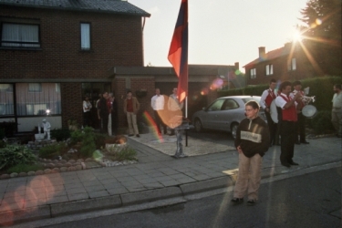 Le R�veil des Francs Arquebusiers par l'harmonie Ste C�cile d'Eben en juillet 2005