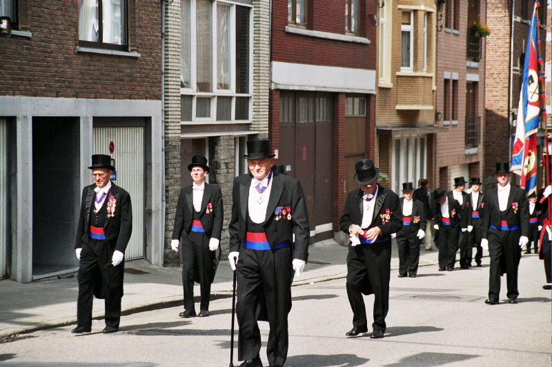 Les officiers, au centre Marcel Loly