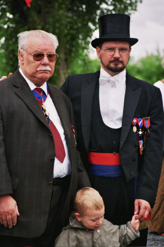 Marcel poelmans avec son fils Marc et son arri�re-petit-fils Loup