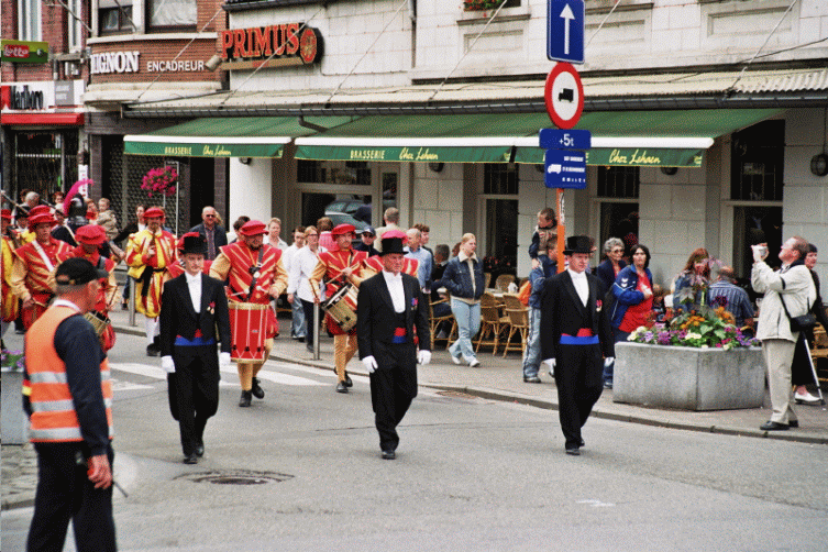 Trois officiers ont conduit la Milice de Lessines durant toute la journ�e