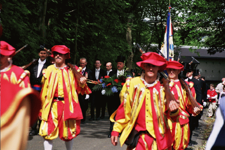 La Milice Bourgeoise de Lessines au 425e anniversaire des Francs Arquebusiers