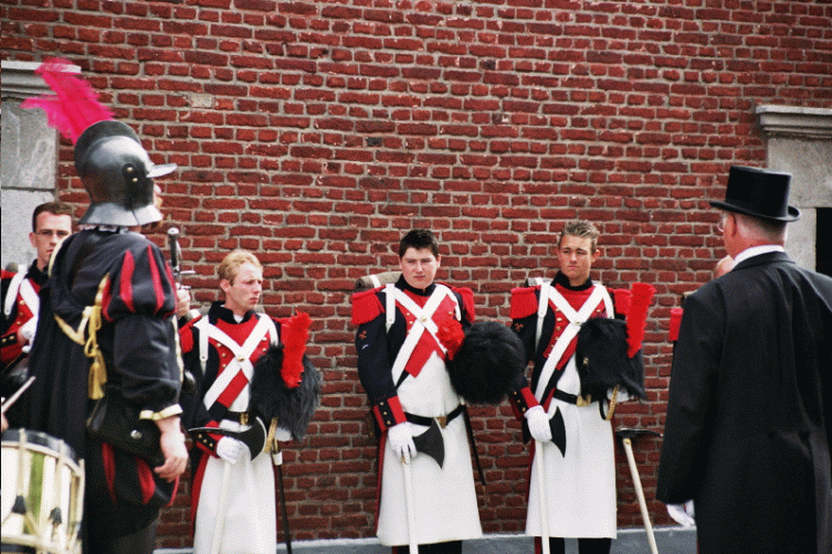 La Milice Bourgeoise de Lessines au 425e anniversaire des Francs Arquebusiers