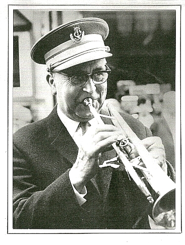 le chef de musique Etienne Nihant