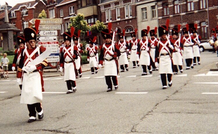 Guy lambert sergent-sapeur � la t�te des sapeurs des Francs Arquebusiers