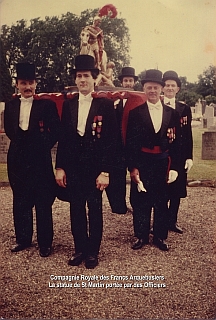 St Martin port� par les officiers; Alain Paternotte, Lottin, Victor Michiels, Charlier